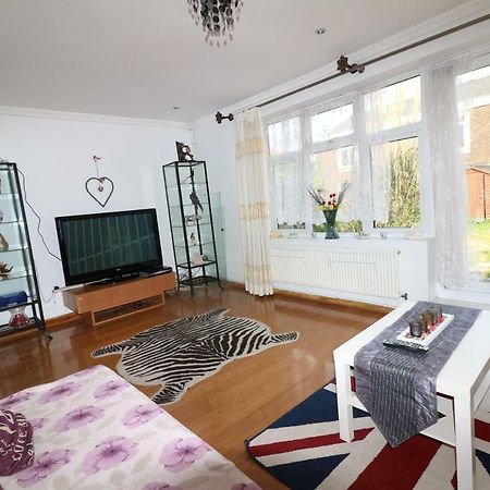 Abbey Private House With Lovely Garden Londra Dış mekan fotoğraf